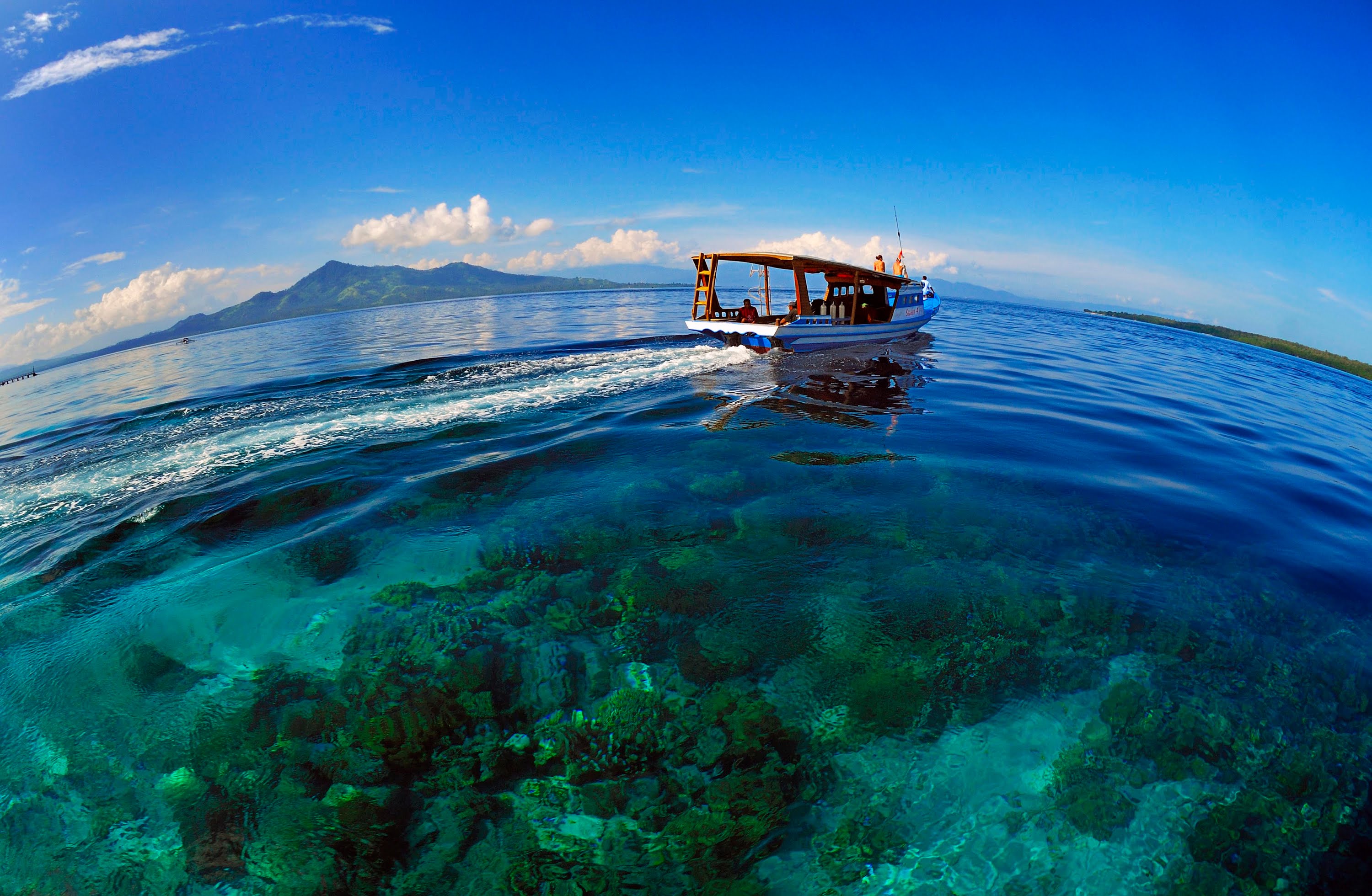 Lokasi 7 Tempat Wisata Alam di Indonesia Yang Pasti Membuatmu Enggan