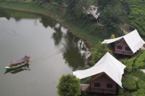 Alamat Dan Harga Tiket Masuk Glamping Lakeside Rancabali Bandung, Spot Wisata Kuliner Yang Unik dan Kekinian