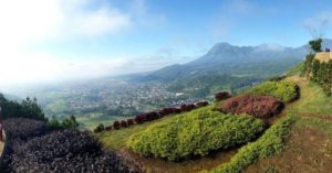 Lokasi dan Harga Tiket Masuk Taman Langit Gunung Banyak, Spot Wisata Terbaru Yang Membuat Liburanmu Semakin Seru