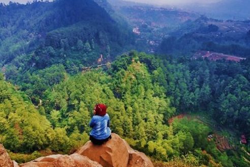 Lokasi dan Harga Tiket Masuk Tebing Keraton Dago, Spot Wisata Alam Menarik Dari Bandung