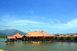 Alamat dan Harga Tiket Masuk Rawa Pening Semarang, Keindahan Danau Yang Membuatmu Enggan Untuk Meninggalkannya