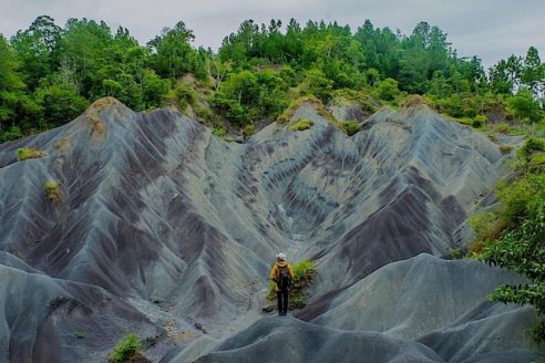 Harga Tiket Masuk dan Lokasi Gumuk Pasir Sumalu Sulawesi Selatan, Surga Wisata Yang Tersembunyi di Tanah Toraja