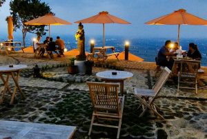 Jam Buka dan Lokasi Amettati Cafe and Resto Jogja, Cafe Unik dengan View Menarik