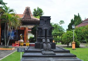 Lokasi dan Harga Tiket Masuk Puri Maerkoco Semarang, Serunya Berwisata Sambil Belajar Mengenal Rumah Adat Jawa Tengah