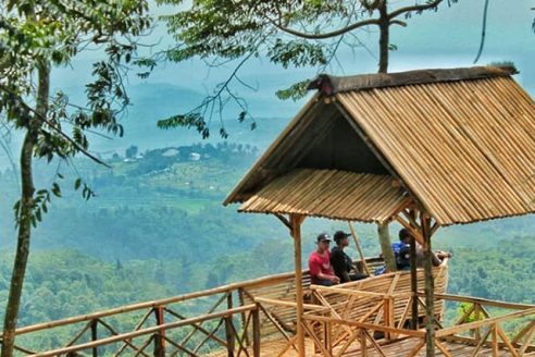 Harga Tiket dan Lokasi Bukit Katumbiri Purwakarta, Suguwan Wisata Klasik Yang Membuat Liburan Semakin Asyik