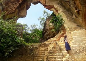 Harga Tiket dan Jam Buka Bukit Kapur Arosbaya Bangkalan, Ketika Batu Kapur Berubah Menjadi Destinasi Wisata Yang Menawan
