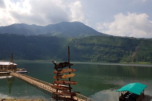 Jam Buka dan Harga Tiket Masuk Telaga Menjer Wonosobo, Telaga Buatan Yang Tidak Kalah Menakjubkan