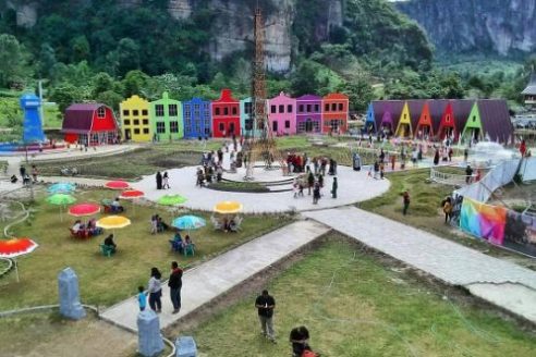 Lokasi Dan Harga Tiket Masuk Kampung Eropa Lembah Harau Sumatera Barat