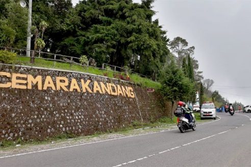 Fasilitas dan Alamat Cemoro Kandang Karanganyar, Jalur Pendakian Dengan View Yang Menawan