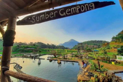 Lokasi Dan Harga Tiket Masuk Sumber Gempong Trawas, Serunya Berwisata Dengan View Sawah Dan Pegunungan