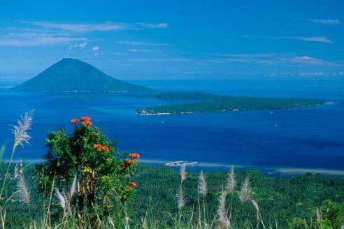 Tempat Wisata Alam Taman Laut Bunaken Indonesia