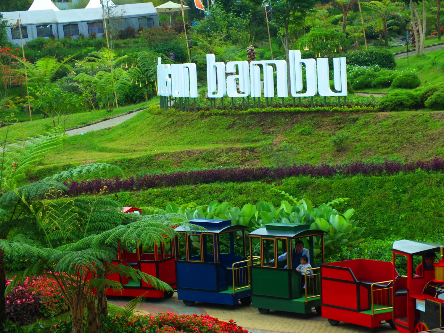 Lokasi Dan Harga Tiket Masuk Dusun Bambu Lembang Bandung, Serunya
