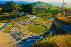 Harga Tiket Masuk dan Rute Menuju Tebing Breksi Jogja, Melihat Keindahan Kota Jogja Dari Atas Tebing