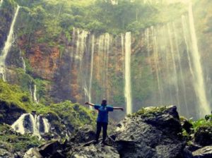 Alamat dan Rute Menuju Air Terjun Tumpak Sewu Lumajang, Surga Wisata Yang Tersembunyi di Jawa Timur