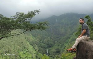 Lokasi dan Rute Menuju Bukit Watu Lawang Nganjuk, Serunya Menikmati Keindahan Alam Kota Angin Dari Atas Tebing