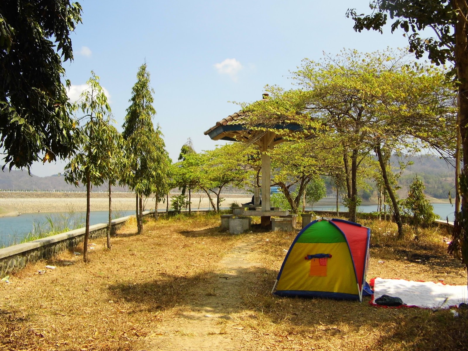 Lokasi Dan Harga Tiket Masuk Ranu Gumbolo Tulungagung Spot Wisata Danau Indah Yang Mempesona Daka Tour