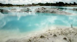 Rute dan Lokasi Danau Kaolin Belitung, Ketika Luka Alam Berubah Jadi Objek Wisata Yang Mempesona