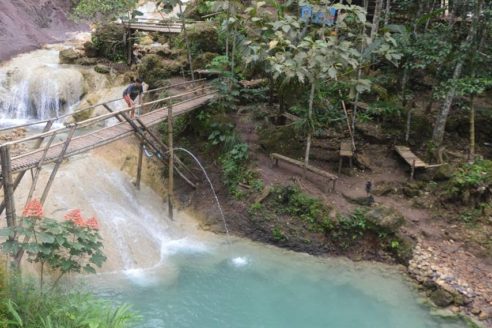 Lokasi dan Harga Tiket Masuk Air Terjun Kembang Soka Jogja, Pesona  Keindahan Air Terjun dengan Dua Warna