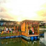 Lokasi dan Jam Buka Cafe Apung Kepanjen Malang, Serunya Menikmati Kuliner Sambil Mengapung Diatas Air