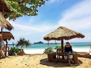 Lokasi dan Harga Tiket Masuk Pantai Sendiki Malang, Destinasi Wisata Pantai Yang Cocok Untuk Bersantai