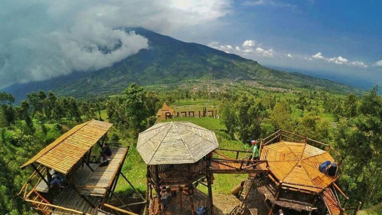 Lokasi Dan Harga Tiket Masuk Omah Bambu Merapi New Selo