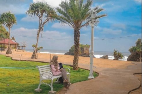 Harga Tiket Masuk dan Lokasi Pantai Mesra Jogja, Keindahan Pantai dengan View Yang Siap Memanjakan Mata