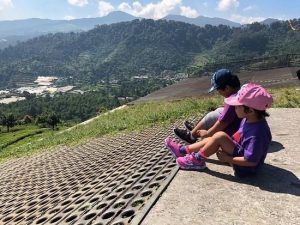 Jam Buka dan Lokasi Bukit Gantole Bogor, Serunya Menikmati Liburan Dari Atas Pegunungan Bogor