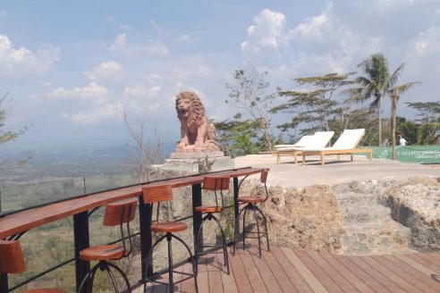Lokasi dan Harga Menu Mata Langit Borobudur, Serunya Menikmati Hidangan Sambil Melihat View  Gunung