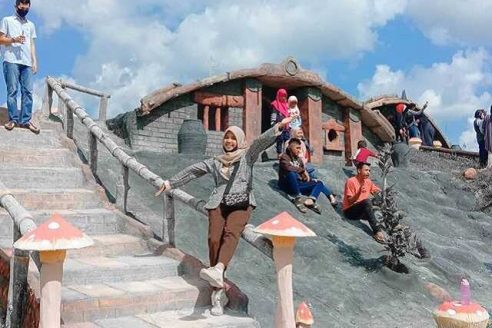 Harga Tiket Masuk dan Alamat Taman Wisata Refi Pekanbaru, Destinasi Wisata Hits Cocok Untuk Kalian Yang Suka Narsis