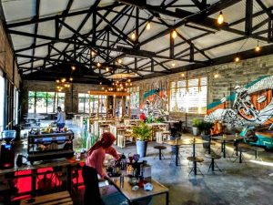 Harga menu dan Lokasi Alas Trawas Cafe Mojokerto, Sensasi Tempat Ngopi Seru Ditengah Alas