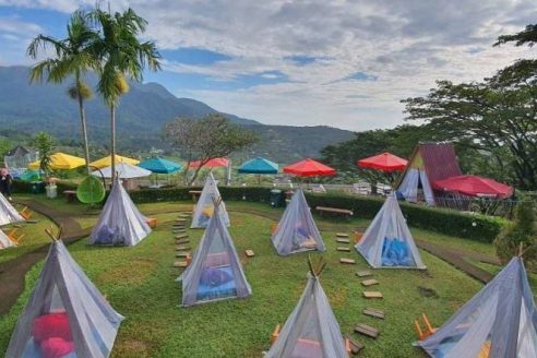 Lokasi Dan Jam Buka Jungle Cafe Trawas Mojokerto, Cafe Baru Yang Hits