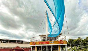 Jam Buka dan Harga Menu Floating Resto & Phinisi Cafe Jogja, Tempat Nongkrong Seru Berasa Naik Kapal Layar