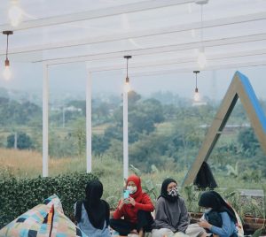 Harga Menu dan Lokasi Apjhon Café Pasuruan, Spot Ngopi Kekinian Dengan View Menakjubkan
