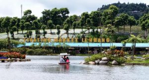 Lokasi dan Harga Tiket Masuk Floating Market Lembang, Tempat Nongkrong Seru Yang Instagramable