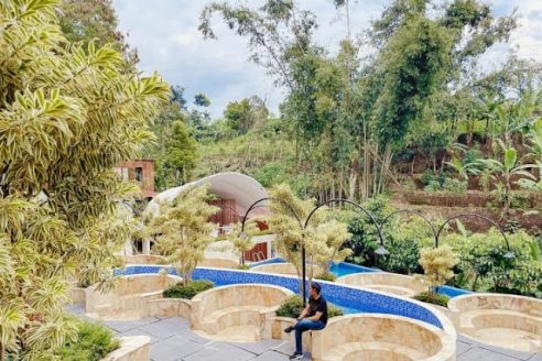 Harga Menginap dan Lokasi Maniva Particael Resort Batu, Penginapan Baru dengan Café Kekinian