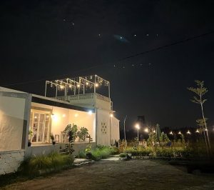 Jam Buka dan Lokasi Ratan Cafe Lakarsantri Surabaya, Nikmati Serunya Ngopi Dilahan Terbuka